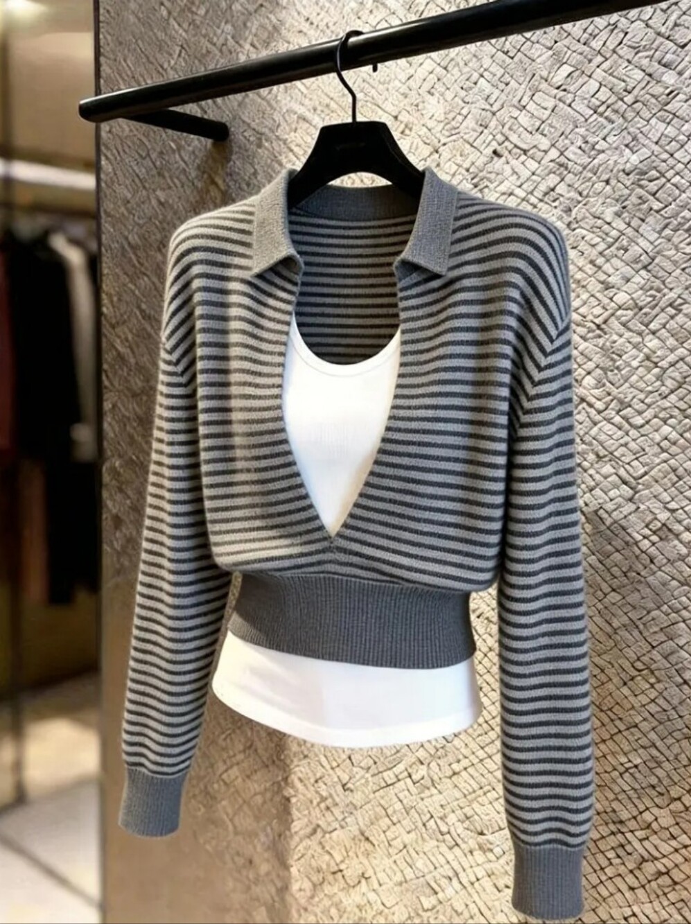 Autumn/Winter Women's Pullover Striped Small Lapel 2-in-1 Look Knitwear, Fashion